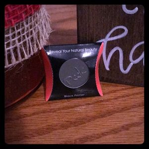 peeku Makeup - Peeku Black primer peeku Makeup - Peeku Black primer